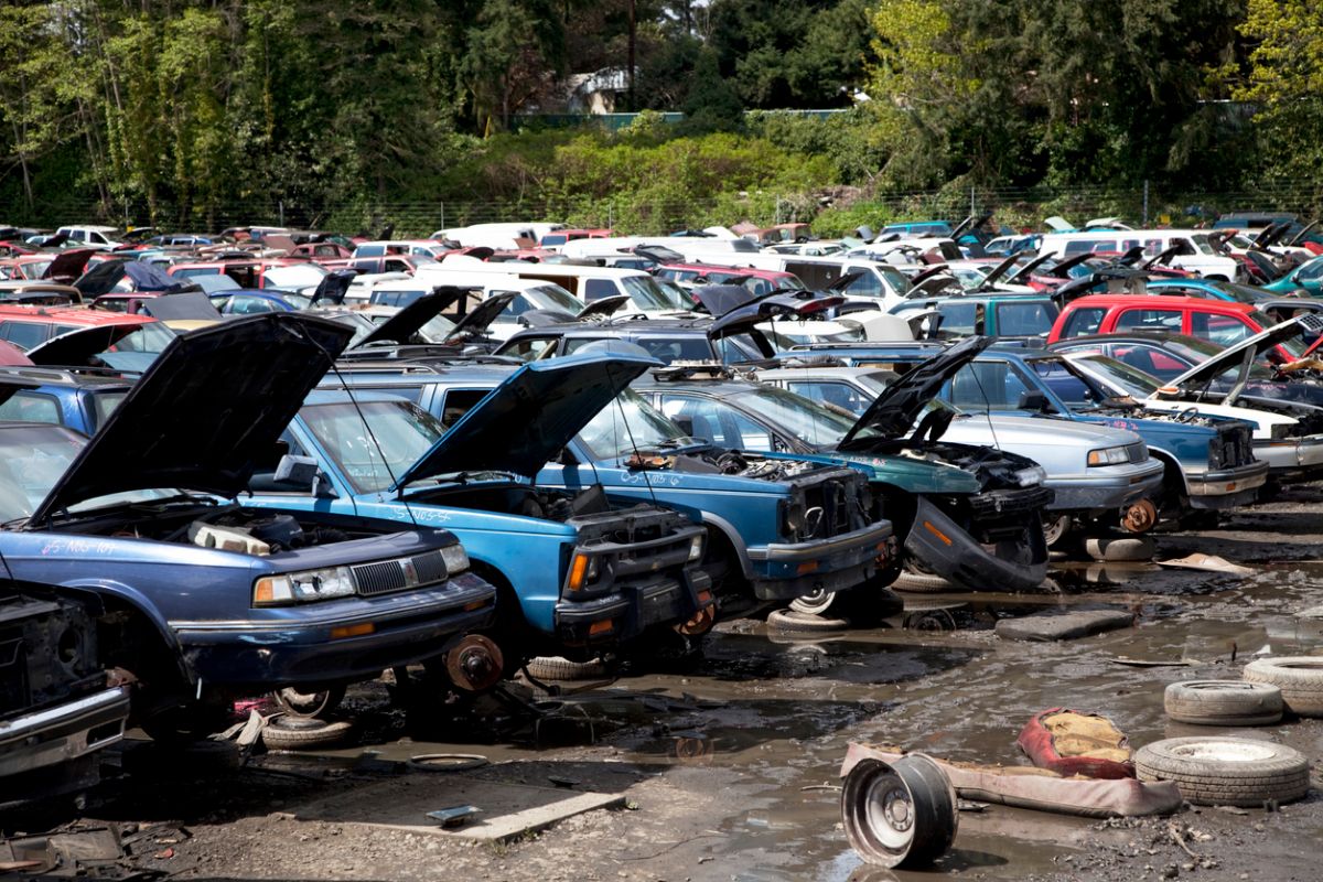 Researching Junkyards in Arkansas for Reliable Used Air Conditioner Compressors  